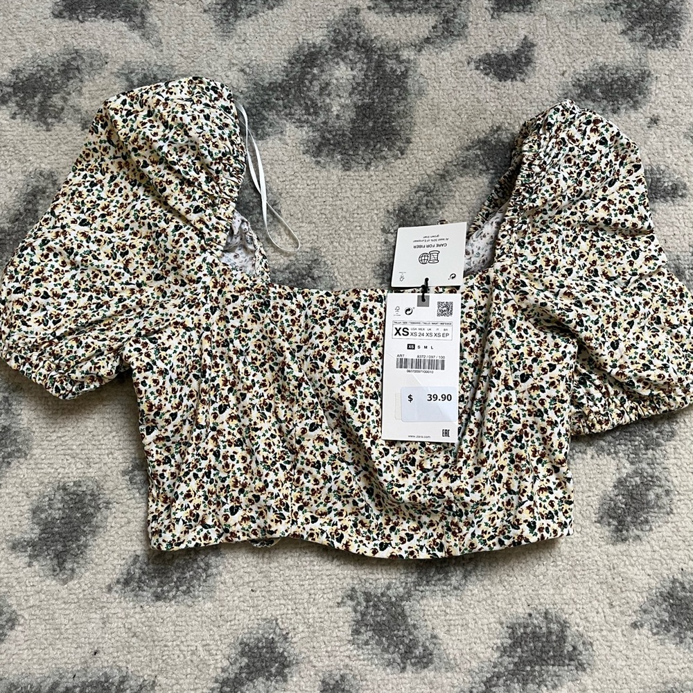 NWT Zara crop top size XS